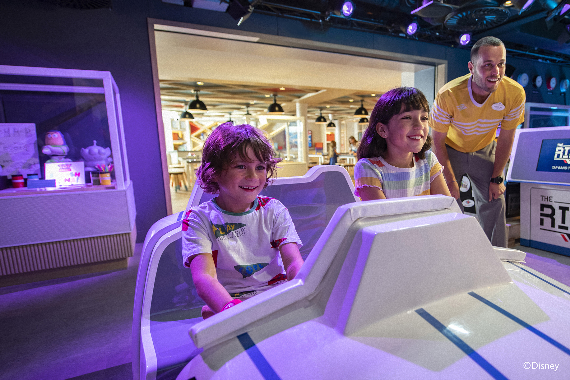DCL-DA_Kids Club (Oceaneers Club - WDI Lab)